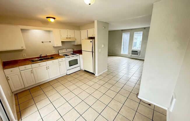 1403-1405 Roosevelt Ave