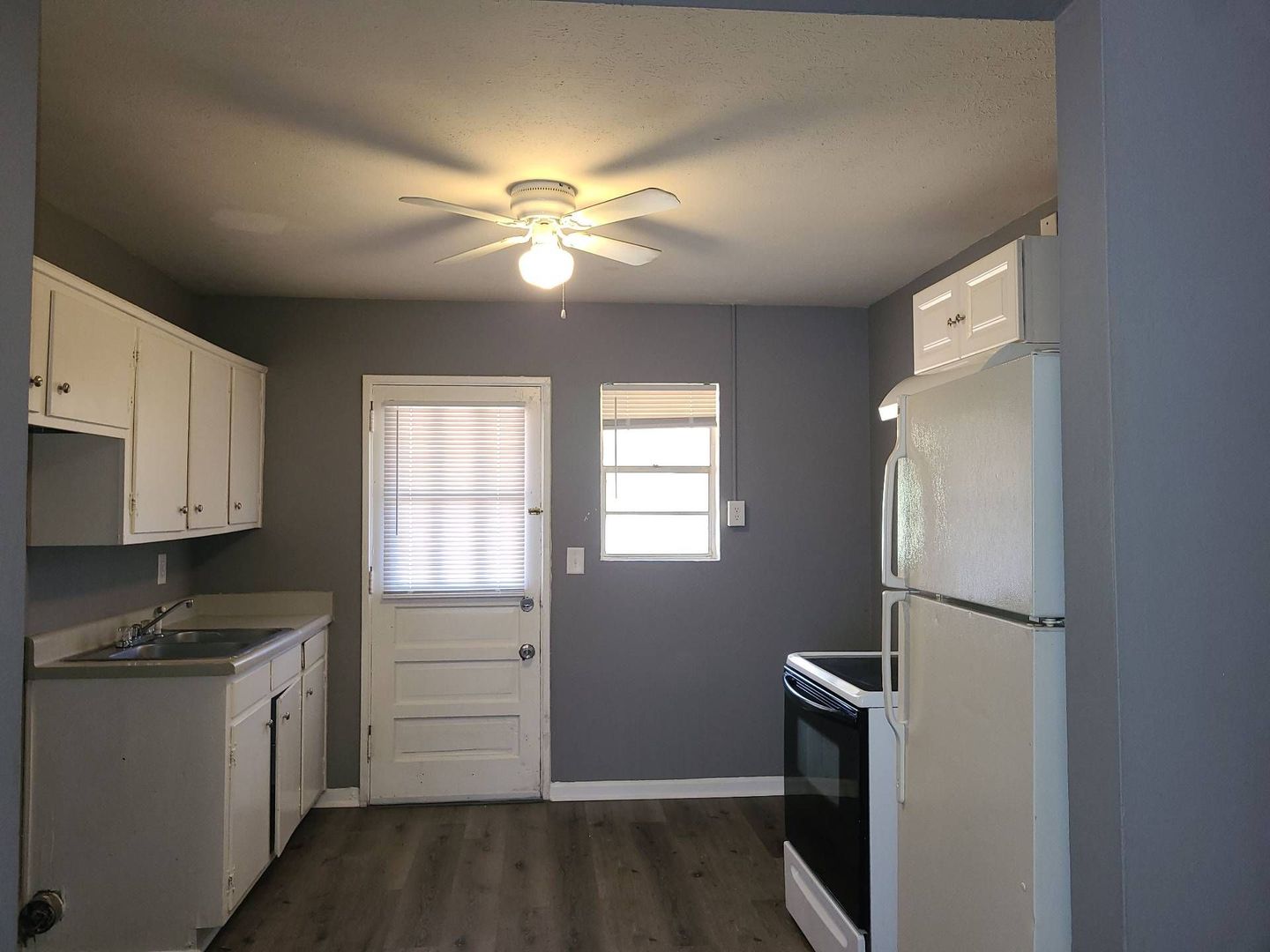 2 bedroom 1 bathroom