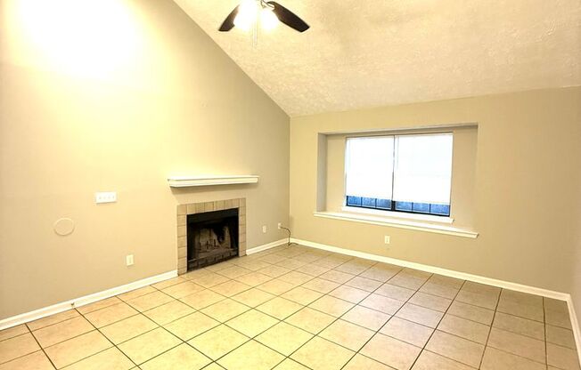 ** Great 3 bed 2 bath ** Perry Hill Road! Call 334-366-9198 to schedule a self tour