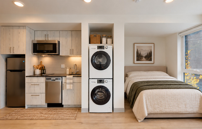 Studio, 1 bath, 287 sqft, $1,199, Unit 329