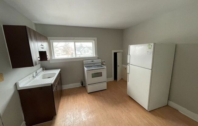 1 bed, 1 bath, $695