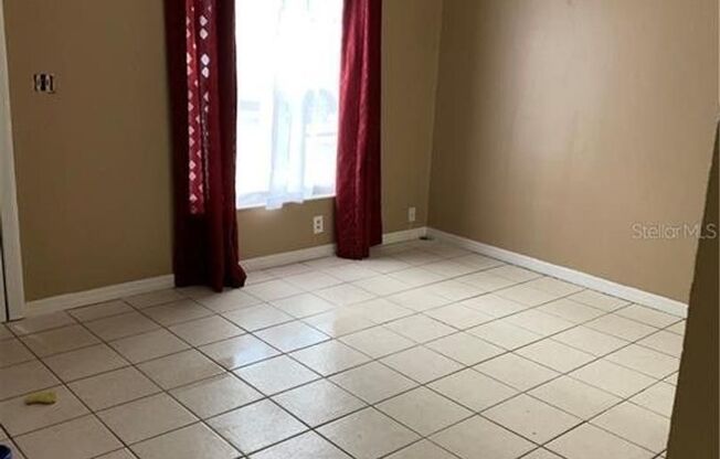 2/1 rental  - 0nly $1250 a month