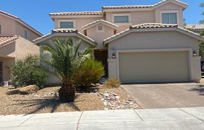 Wonderful 2 story home with Master Bedroom on the first floor, close to Anthem Hills Park and Trailhead.