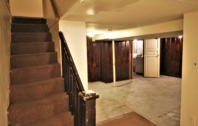 2026/2027 JHU Homewood Off-Campus 6bd/3ba house w/ W/D. Available 6/6/2026