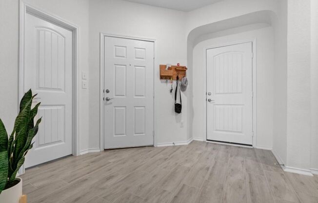 6320 Wagon Spring St, Del Valle, Texas 78617