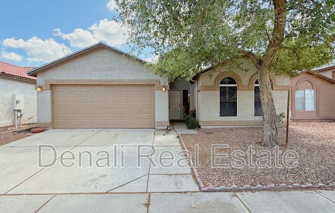 1809 N 84 AVE