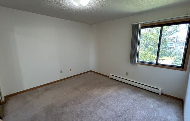 1 bed, 1 bath, 930 sqft, $855, Unit 2581-320