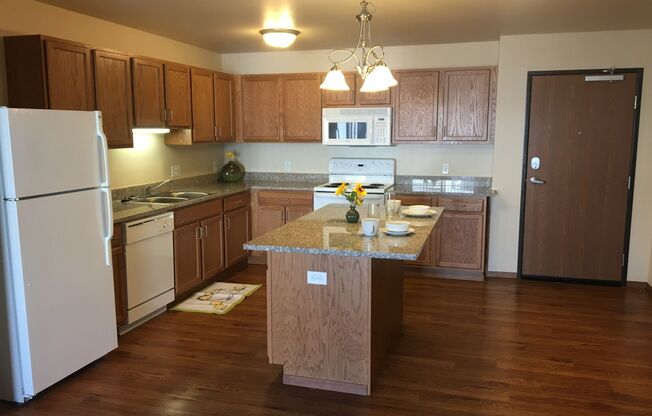 2 beds, 2 baths, 978 sqft, $1,420, Unit 3207