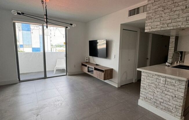 2 Bedroom- 2 Bath Loft