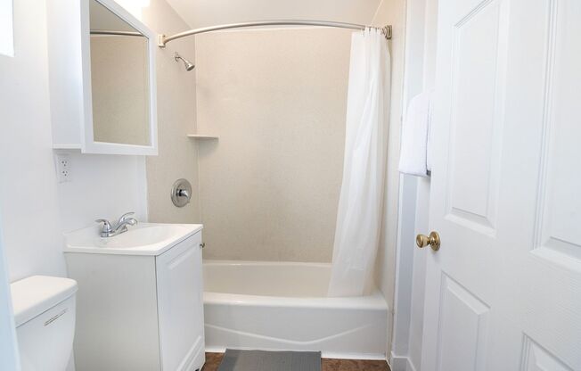 Studio, 1 bath, 126 sqft, $1,695, Unit 230