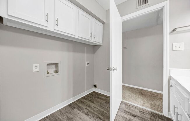 2 beds, 2 baths, 946 sqft, $1,190, Unit 807G