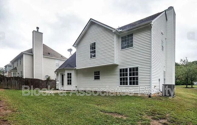 701 HOLLY THORN TRCE