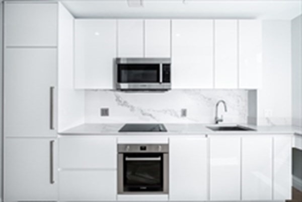 Studio, 1 bath, 520 sqft, $3,950, Unit 718