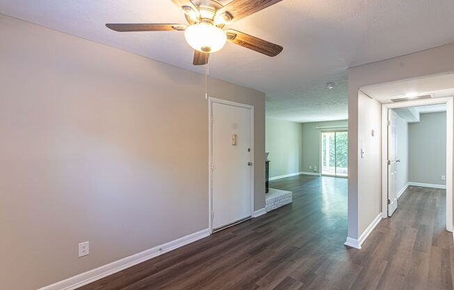 1 bed, 1 bath, 800 sqft, $1,295, Unit 8202-A