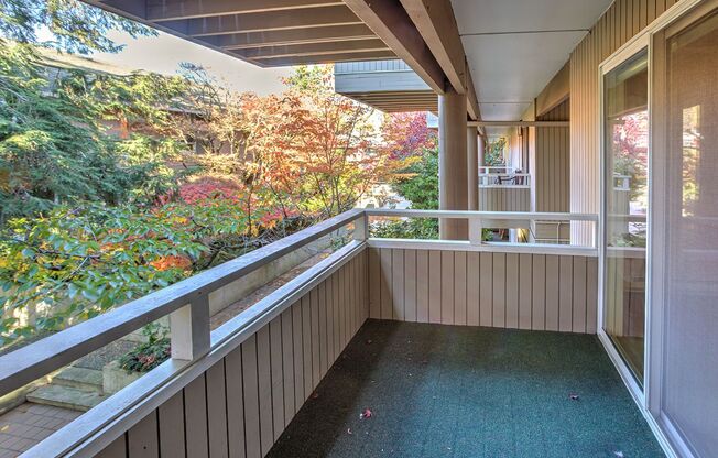 2 beds, 1 bath, $2,300, Unit Unit 104