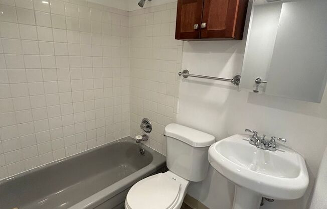 2 beds, 1.5 baths, 750 sqft, $1,595, Unit 307