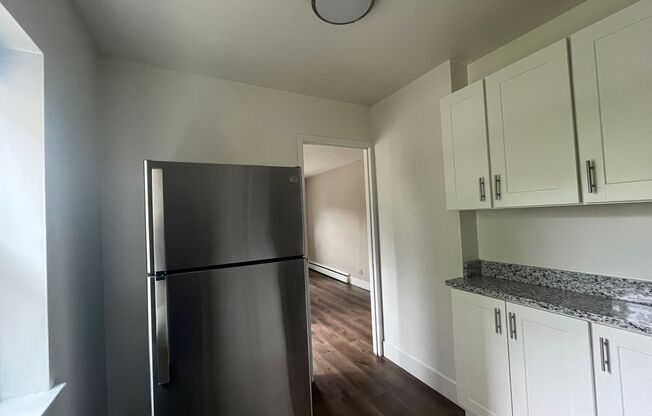 1 bed, 1 bath, $1,150, Unit 304