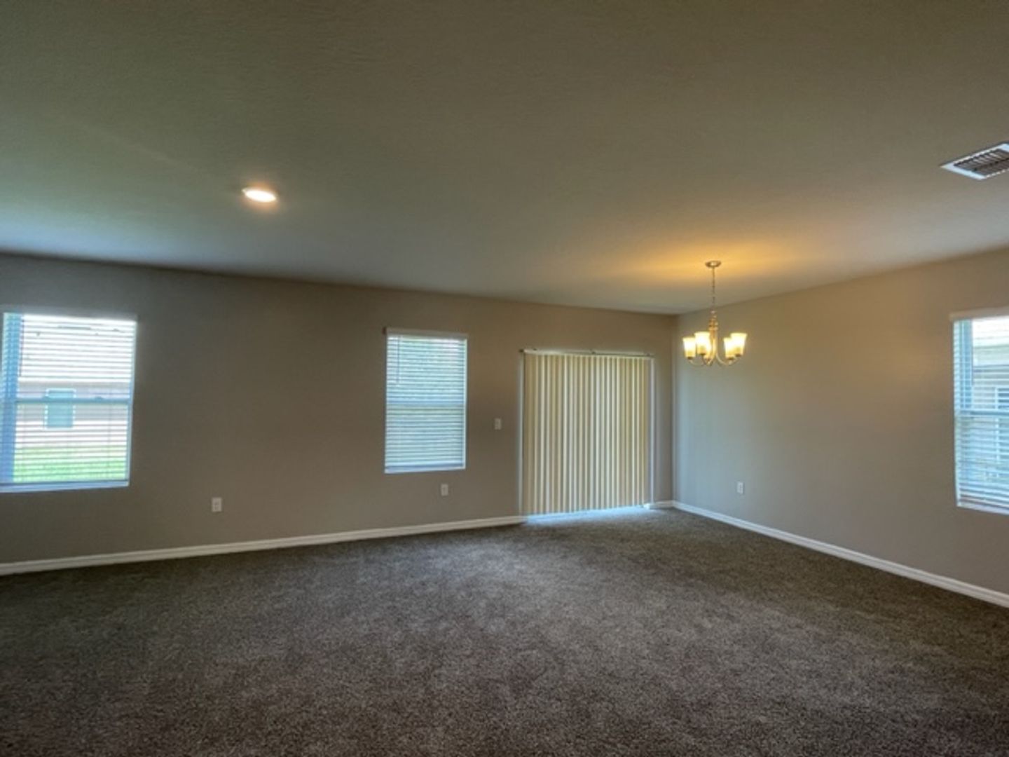 Winter Haven 4 Bed 2 Bath Home for Rent