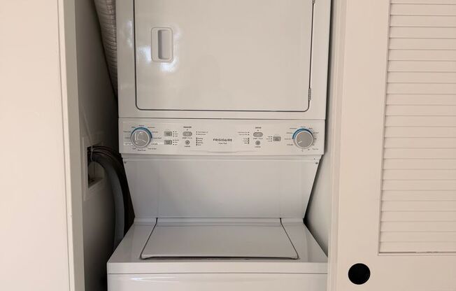 Studio, 1 bath, 362 sqft, $2,310, Unit 504