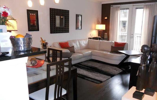 903 Providence Place – Luxury Condo - $2,095