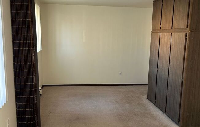 Studio, 1 bath, 338 sqft, $550, Unit 03