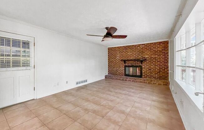 320 6 BRANCHES CT