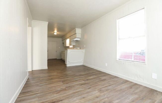 Christmas Move-In Special! Sign a lease now and get 50% off your first month’s rent. Hurry — offer ends 12/26!