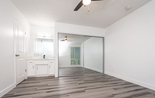 2 beds, 1 bath, 880 sqft, $1,695