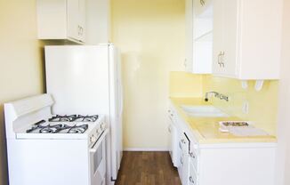 219 Esperanza Ave #2