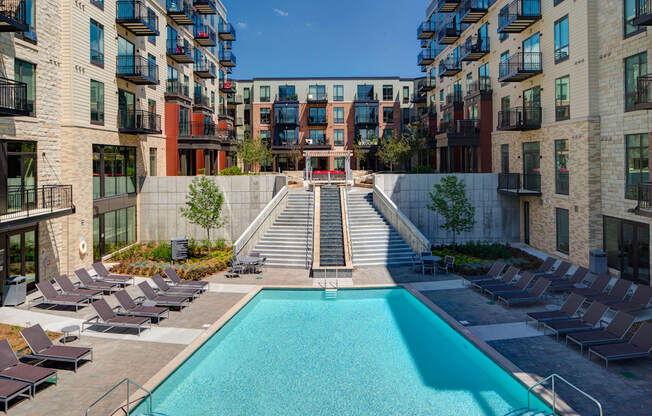 Inspire - Pool and Outdoor Area
