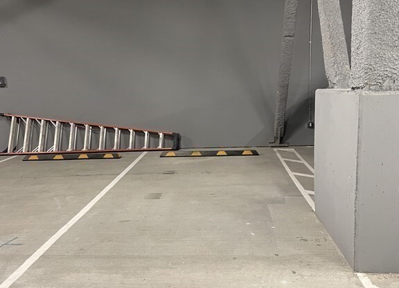 2 beds, 2 baths, 1,060 sqft, $4,000, Unit 409