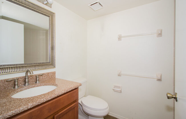 2 beds, 2 baths, $1,775, Unit Unit 121