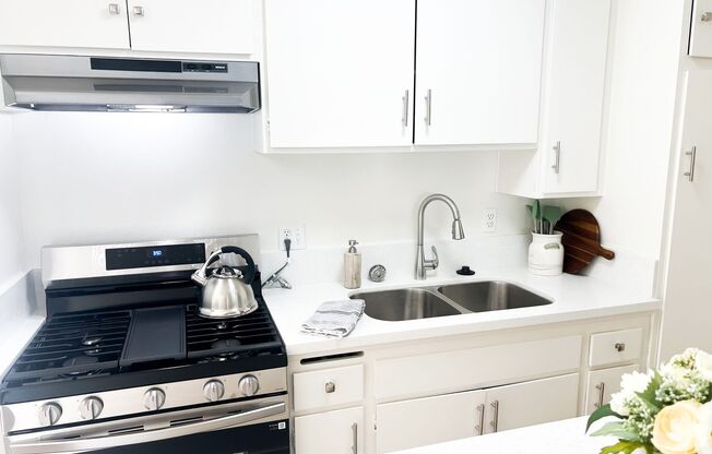 Studio, 1 bath, 498 sqft, $1,495, Unit 0012