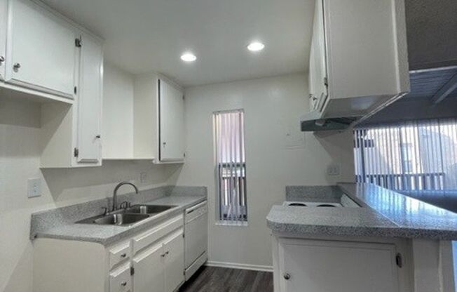 1 bed, 1 bath, 665 sqft, $2,125, Unit 82