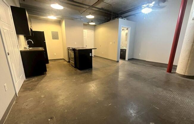 Studio, 1 bath, 417 sqft, $616, Unit 445
