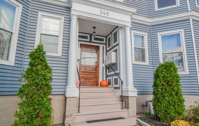 240 Franklin St