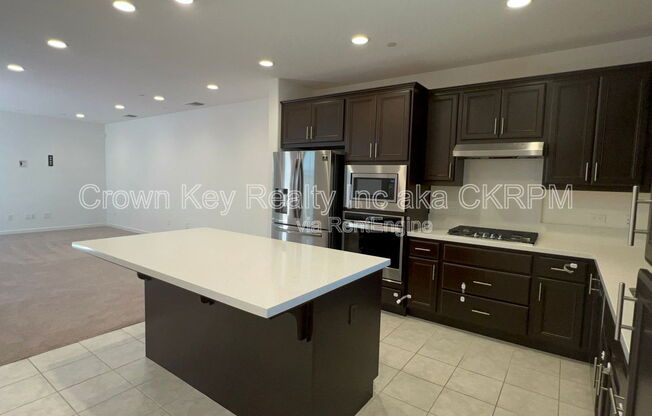 155 E RAMSEY DR