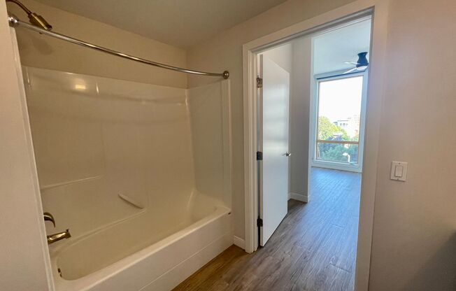 2 beds, 2 baths, 826 sqft, $3,099, Unit Unit 507