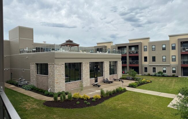 2 beds, 2 baths, 1,255 sqft, $2,225, Unit 220