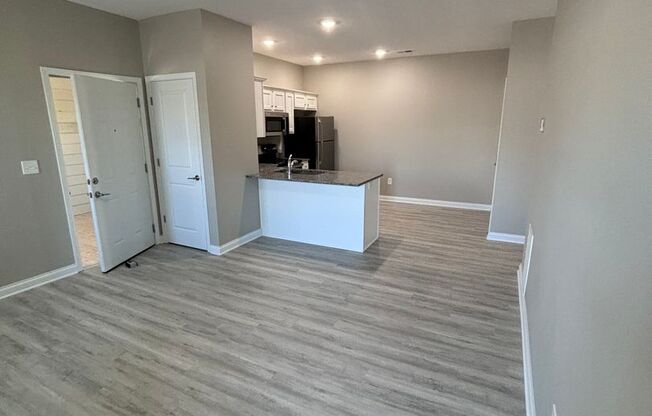 1 bed, 1 bath, 765 sqft, $895, Unit 226 2B