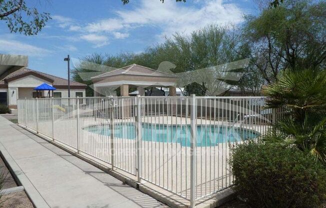4423 E MCLELLAN RD
