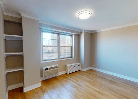 2 beds, 2 baths, $8,295, Unit 19H
