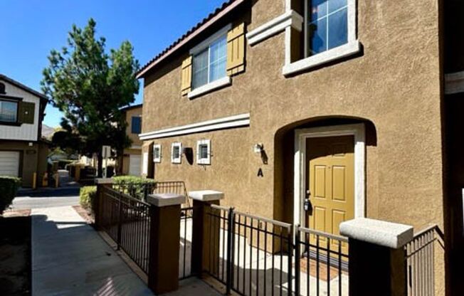 2 bedroom Condo available for LEASE in Moreno Valley!