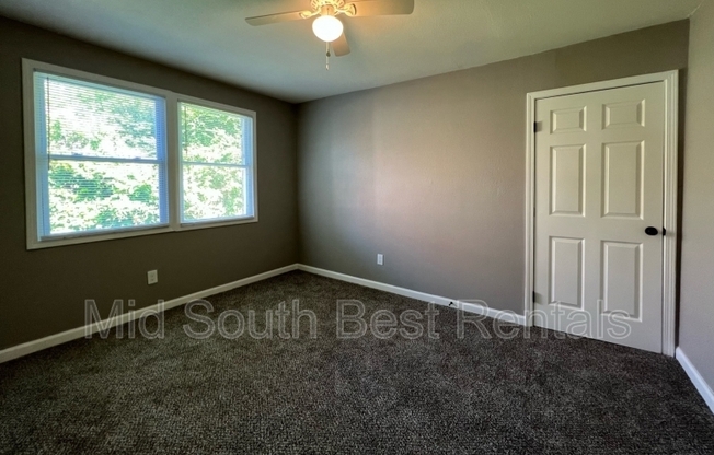 1758 EDWARD AVE UNIVERSITY LN
