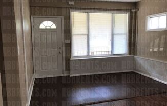 2 beds, 1 bath, $995