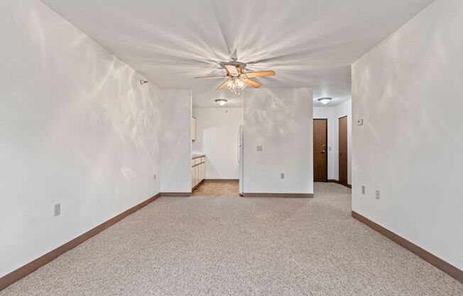 2 beds, 1 bath, 900 sqft, $995, Unit 2840-110
