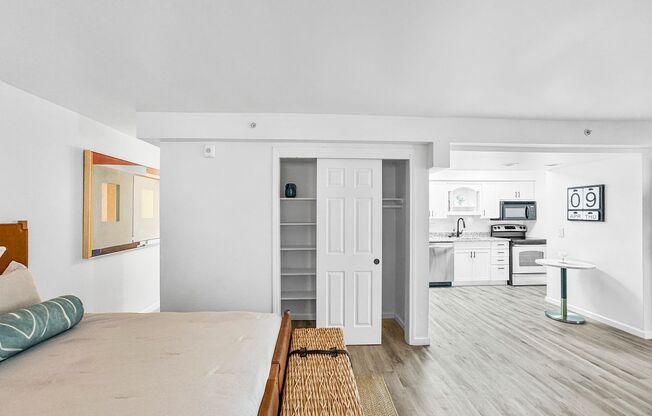 Studio, 1 bath, 500 sqft, $1,095, Unit BLDG 1004 - APT 104