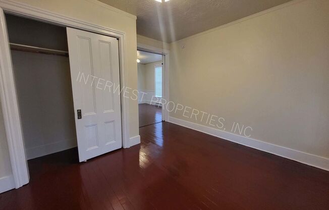 2 beds, 1 bath, 848 sqft, $1,875, Unit 001