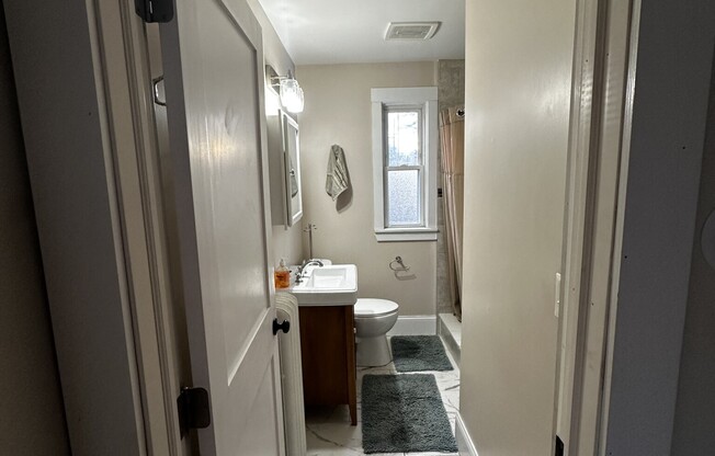 22 Mansfield St Apt 1