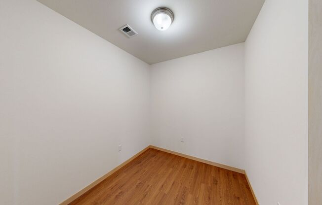 1 bed, 1 bath, $2,150, Unit Suite 2-310